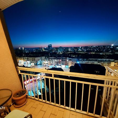Gorgeous Apartment With City View In The City Center Pristina Exterior photo